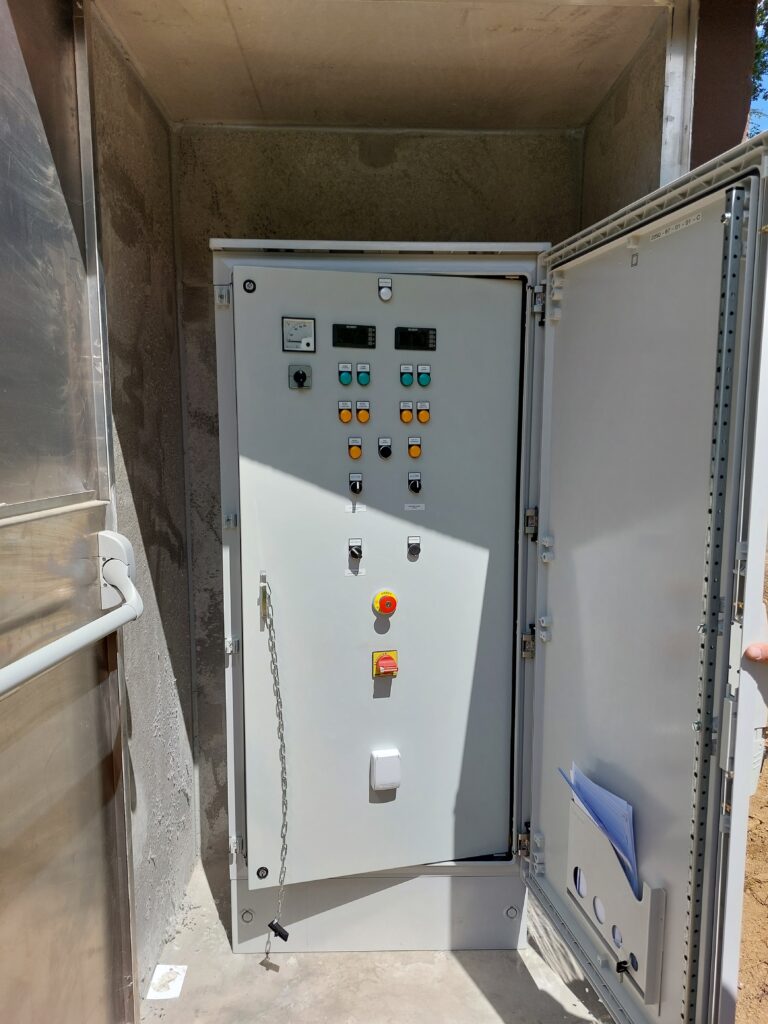 Chateauneuf le Forêt - Barrage (2)